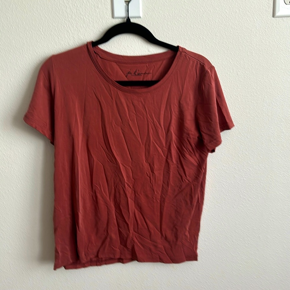 T shirt soft texture red active wear
